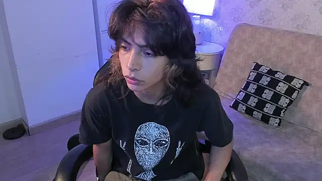 Snapshot of Dereck_Manson chatting on October 5, 2025, 11:41 am Dereck Manson online show from October 5, 2025, 11:41 am