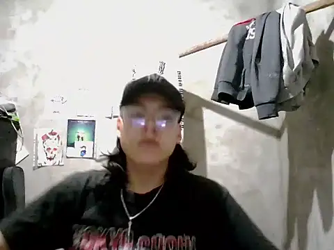 dirty model online show from April 26, 2026, 4:54 am