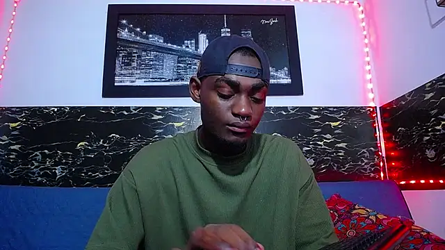 Snapshot of eebony_stallion chatting on September 9, 2025, 3:50 am eebony stallion online show from September 9, 2025, 3:50 am