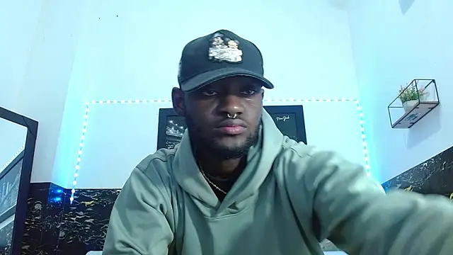 Snapshot of eebony_stallion chatting on October 2, 2025, 3:02 am eebony stallion online show from October 2, 2025, 3:02 am