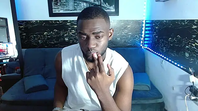 Snapshot of eebony_stallion chatting on October 8, 2025, 3:15 am eebony stallion online show from October 8, 2025, 3:15 am