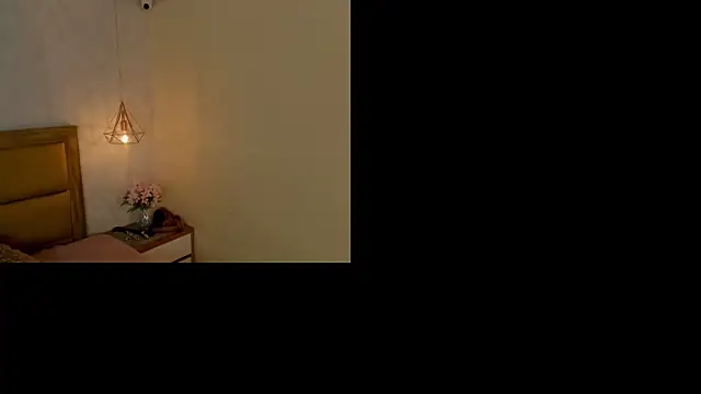 Snapshot of MELISSAROUGE chatting on June 25, 2026, 7:29 pm MELISSAROUGE online show from June 25, 2026, 7:29 pm
