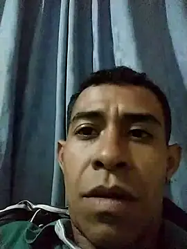 Snapshot of SUPERLUISKA__ chatting on October 24, 2025, 1:24 am SUPERLUISKA online show from October 24, 2025, 1:24 am
