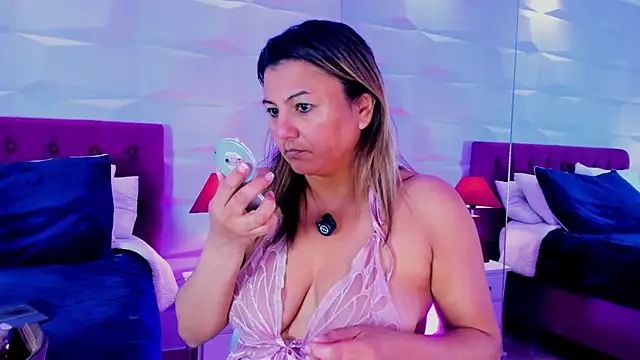 Nataly Foley online show from March 4, 2026, 12:22 pm