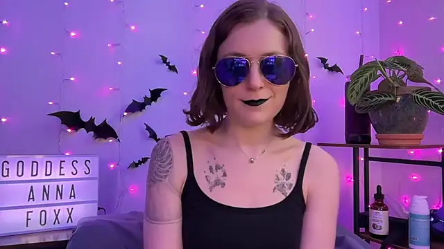 mistressannafoxx online show from November 21, 2025, 9:35 pm