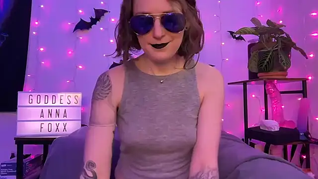 mistressannafoxx online show from January 12, 2026, 10:04 pm