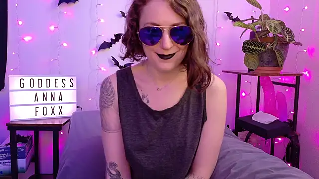 mistressannafoxx online show from February 9, 2026, 10:14 pm