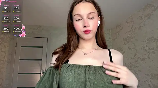 Snapshot of NylaNadler chatting on July 24, 2026, 6:11 am NylaNadler online show from July 24, 2026, 6:11 am