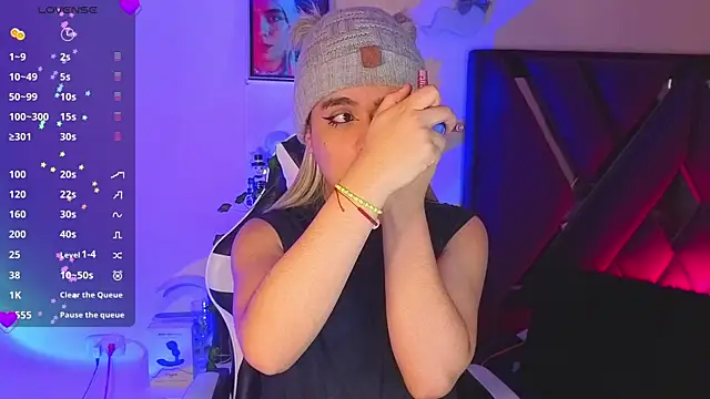 Snapshot of derek_greyy_ chatting on November 12, 2025, 6:41 pm derek greyy online show from November 12, 2025, 6:41 pm