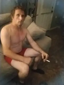 Snapshot of CatchyPart93 chatting on October 25, 2025, 8:33 am CatchyPart93 online show from October 25, 2025, 8:33 am