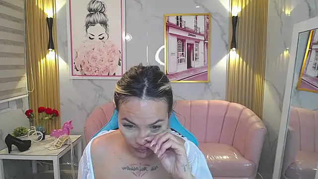 Snapshot of Jade_Jones_a chatting on September 18, 2025, 3:52 am Jade Jones a online show from September 18, 2025, 3:52 am