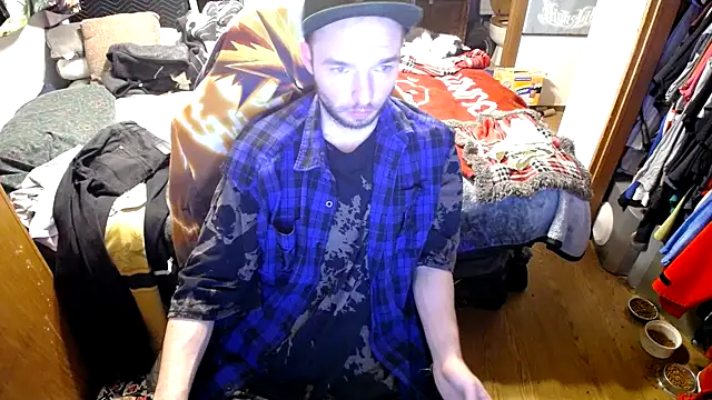 Snapshot of womenhateme69 chatting on October 1, 2025, 5:02 am womenhateme69 online show from October 1, 2025, 5:02 am