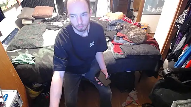 Snapshot of womenhateme69 chatting on October 26, 2025, 3:56 am womenhateme69 online show from October 26, 2025, 3:56 am