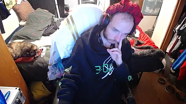 Snapshot of womenhateme69 chatting on November 29, 2025, 6:49 am womenhateme69 online show from November 29, 2025, 6:49 am