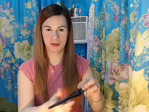 Snapshot of 042787DONNA chatting on May 21, 2026, 6:31 am 042787DONNA online show from May 21, 2026, 6:31 am
