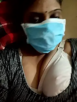 Snapshot of reena502 chatting on September 14, 2025, 6:40 pm reena502 online show from September 14, 2025, 6:40 pm