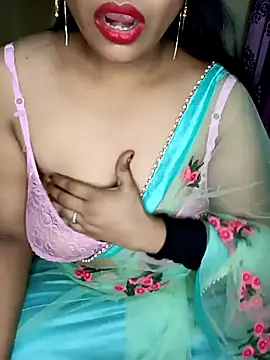 Snapshot of reena502 chatting on October 3, 2025, 5:48 am reena502 online show from October 3, 2025, 5:48 am