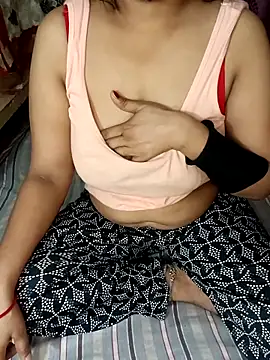 Snapshot of reena502 chatting on October 5, 2025, 6:50 pm reena502 online show from October 5, 2025, 6:50 pm