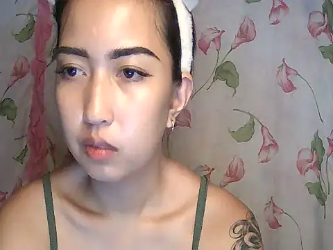 Snapshot of Soft_Angel8 chatting on July 7, 2026, 7:29 pm Soft Angel8 online show from July 7, 2026, 7:29 pm