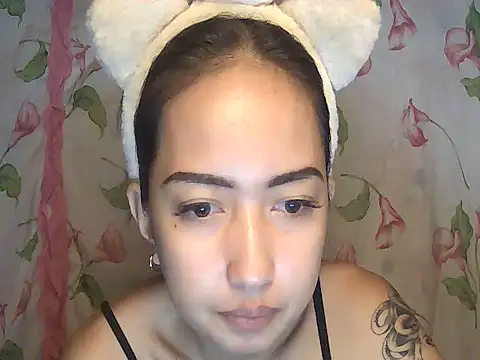Snapshot of Soft_Angel8 chatting on August 3, 2026, 12:43 pm Soft Angel8 online show from August 3, 2026, 12:43 pm