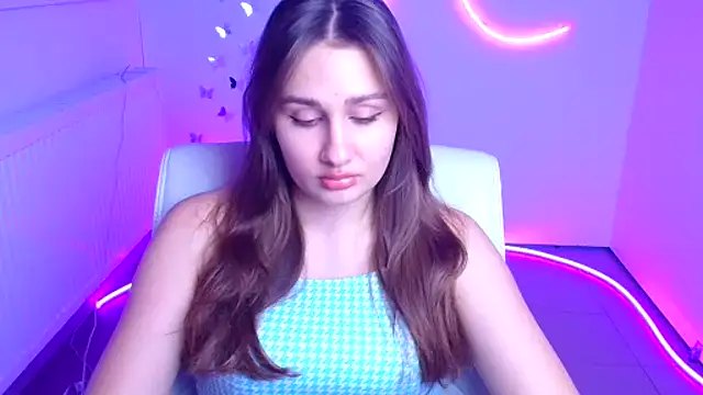 Stefanie Sweet online show from December 19, 2025, 12:45 pm