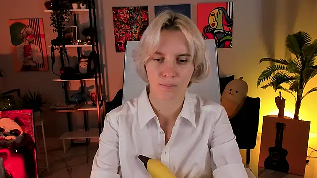 BethanyCloud online show from October 4, 2025, 5:27 am