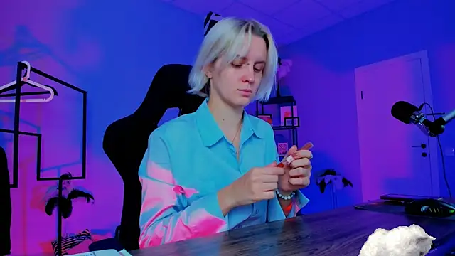 BethanyCloud online show from October 22, 2025, 5:30 am