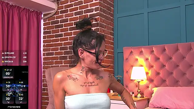 Snapshot of queen_diabla chatting on July 28, 2026, 2:13 pm queen diabla online show from July 28, 2026, 2:13 pm