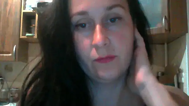 Amandda  online show from September 16, 2025, 6:20 pm
