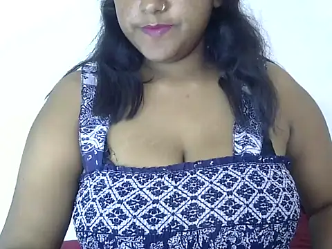 Snapshot of Cute_mikii chatting on January 17, 2026, 6:44 pm Cute mikii online show from January 17, 2026, 6:44 pm