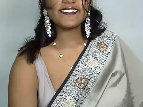 Snapshot of Cute_mikii chatting on February 25, 2026, 1:43 pm Cute mikii online show from February 25, 2026, 1:43 pm