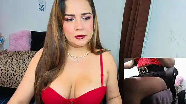 Paulina-Becerraa online show from July 3, 2026, 5:03 am