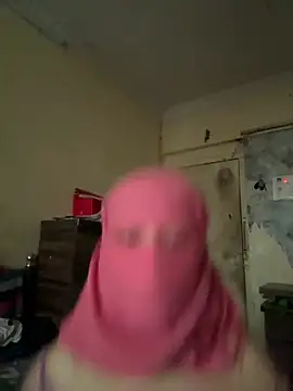 crazy111girl online show from March 11, 2026, 8:53 am