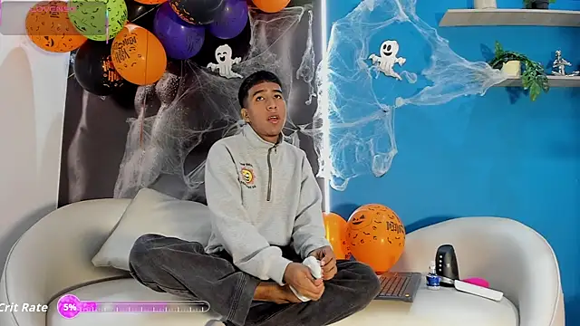 Snapshot of ender_h0t chatting on October 28, 2025, 1:47 pm ender h0t online show from October 28, 2025, 1:47 pm