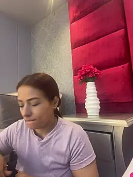Snapshot of VictoriaFerro chatting on July 25, 2026, 1:08 pm VictoriaFerro online show from July 25, 2026, 1:08 pm