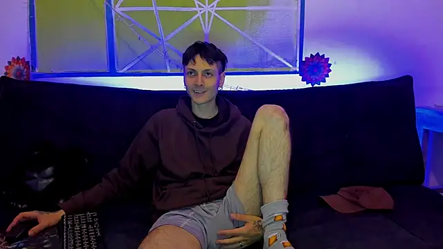 Dioniso guy8 online show from December 22, 2025, 11:24 pm