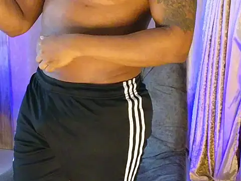 Snapshot of BenjaminCol_ chatting on October 10, 2025, 5:17 am BenjaminCol online show from October 10, 2025, 5:17 am