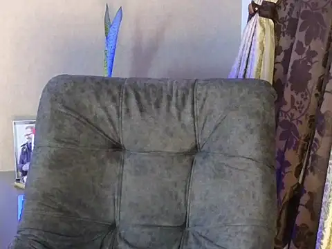 Snapshot of BenjaminCol_ chatting on October 31, 2025, 1:39 am BenjaminCol online show from October 31, 2025, 1:39 am