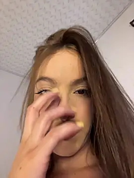 alysa g  online show from July 22, 2026, 11:07 pm