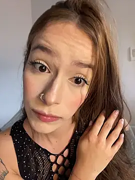 alysa g  online show from August 3, 2026, 10:13 pm