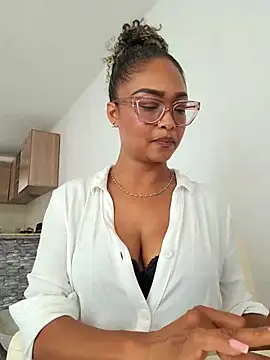 Snapshot of BiiancaEstradaa chatting on June 29, 2026, 4:51 pm BiiancaEstradaa online show from June 29, 2026, 4:51 pm