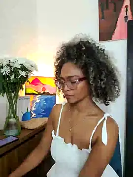 Snapshot of BiiancaEstradaa chatting on July 30, 2026, 10:53 pm BiiancaEstradaa online show from July 30, 2026, 10:53 pm