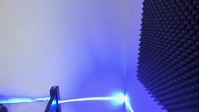 Snapshot of Ellope_ chatting on October 7, 2025, 3:36 am Ellope online show from October 7, 2025, 3:36 am