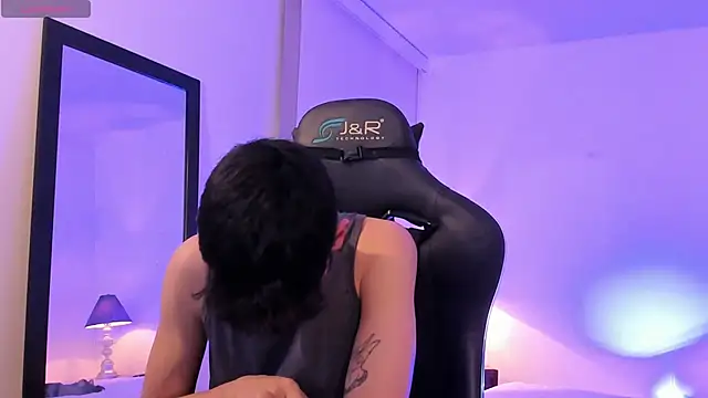 Snapshot of zeus_blaze chatting on November 3, 2025, 7:26 pm zeus blaze online show from November 3, 2025, 7:26 pm