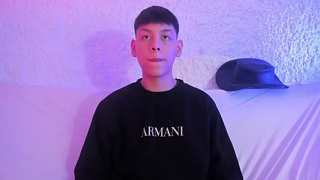 Snapshot of zeus_blaze chatting on November 7, 2025, 8:09 pm zeus blaze online show from November 7, 2025, 8:09 pm