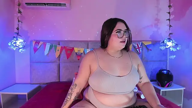 Lushi Love online show from July 11, 2026, 3:20 am