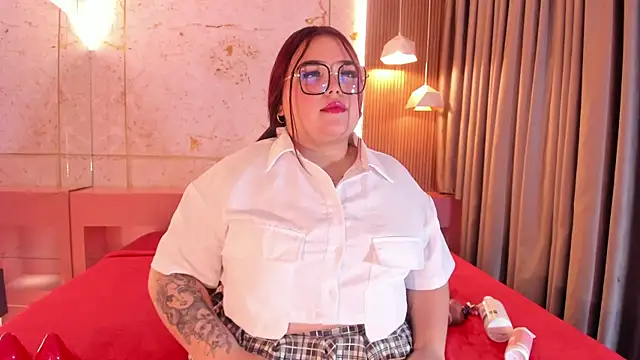 Lushi Love online show from July 12, 2026, 3:30 am