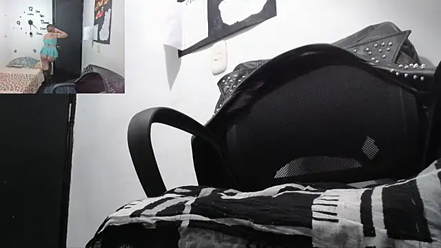 Skarleth Diaz online show from August 1, 2026, 3:28 am