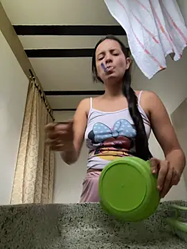 Mia jhoonson online show from February 7, 2026, 11:47 am