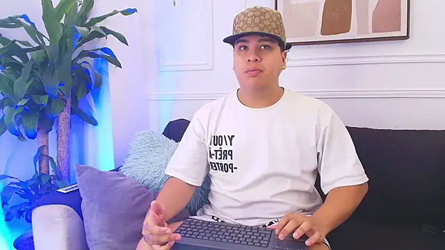 Naim Bennetsex online show from October 13, 2025, 6:19 pm